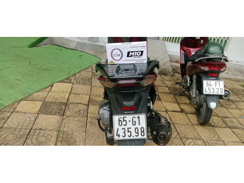 Độ đèn nâng cấp ánh sáng Titan M10 Ultra V2 cho xe SH  